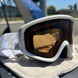 White Ski Goggles with Brown Lens